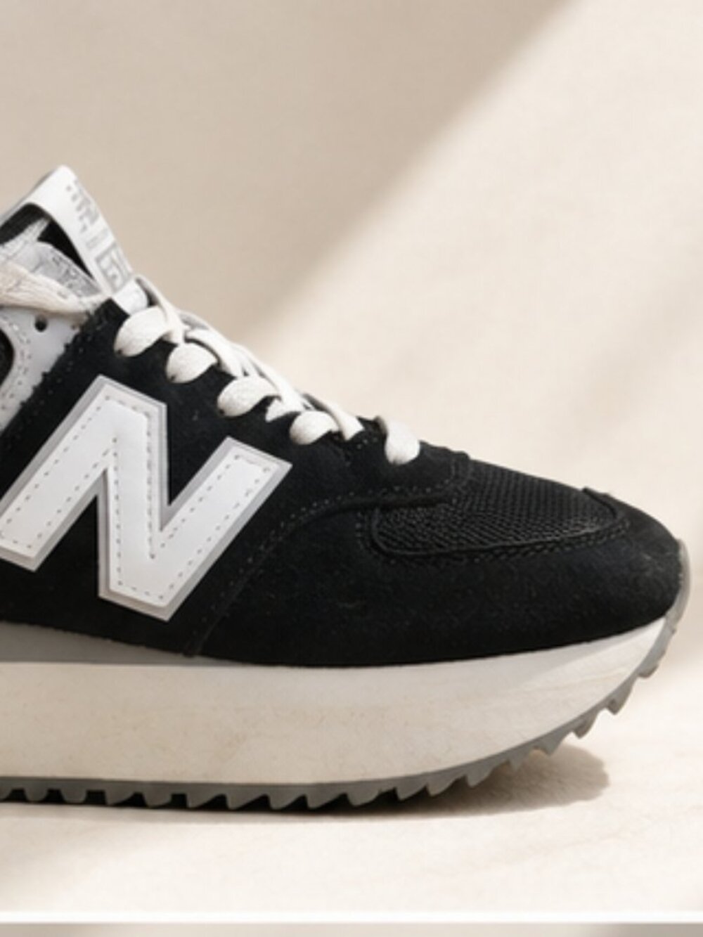 New Balance 574+ Black Gray Sneakers Women’s Size 7 WL574ZSA - Picture 4 of 6